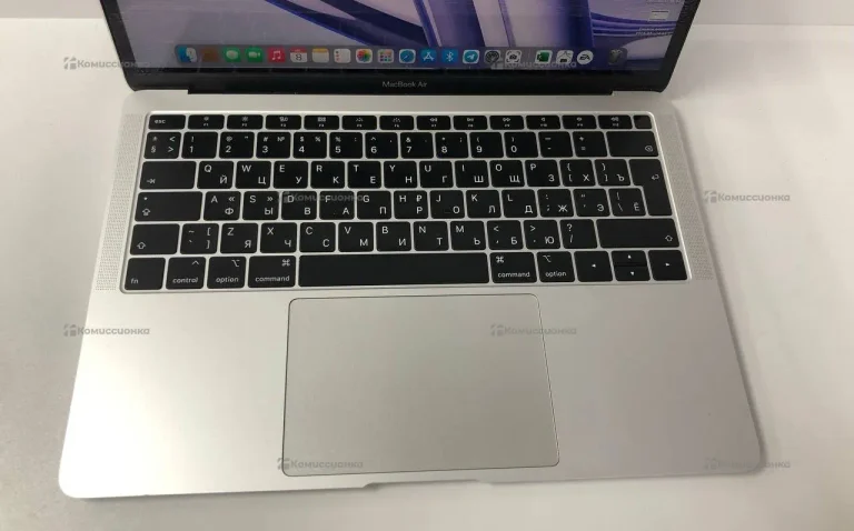 MacBook Air retina 13-inch 2018