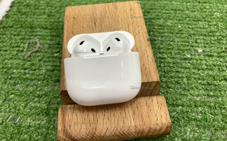 Наушники  AirPods 4 без шумоподавления