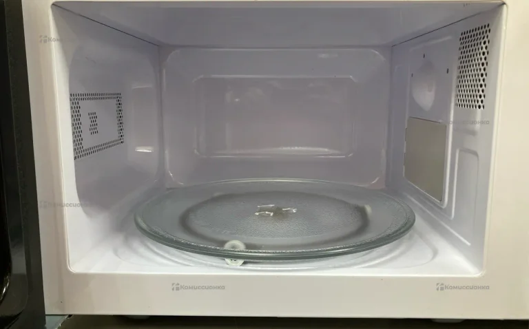 Микроволновая печь  Hi M020W05