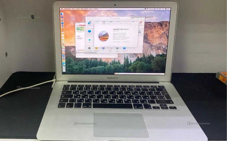Ноутбук  MacBook Air-inch Mid 2011