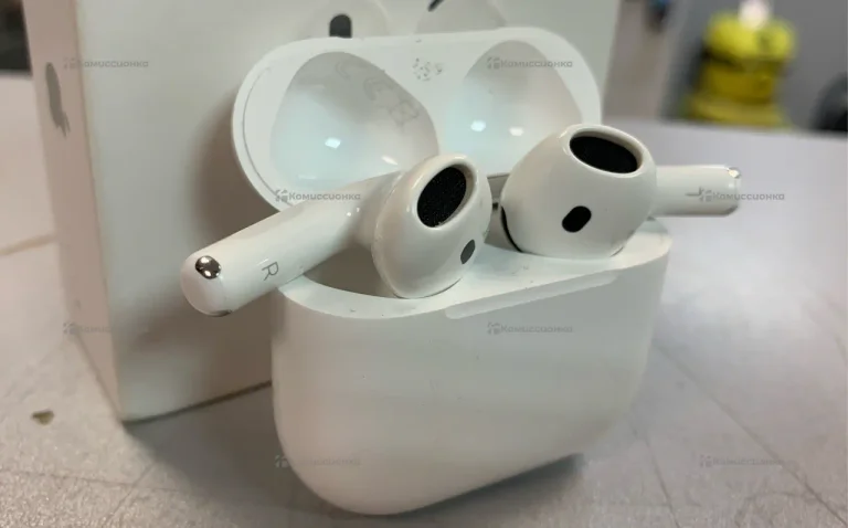 Наушники  AirPods 4