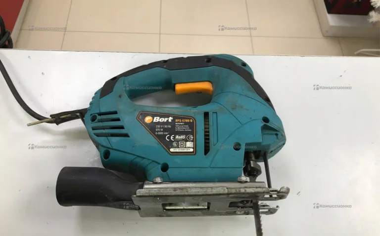 Электролобзик bort BPS-570U-Q