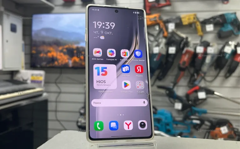 Tecno Camon 40 8/256 ГБ
