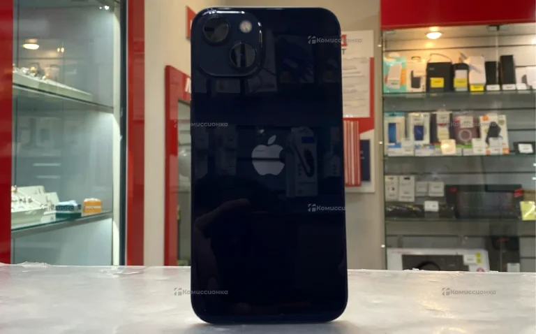 Apple iPhone 13 4/128 ГБ