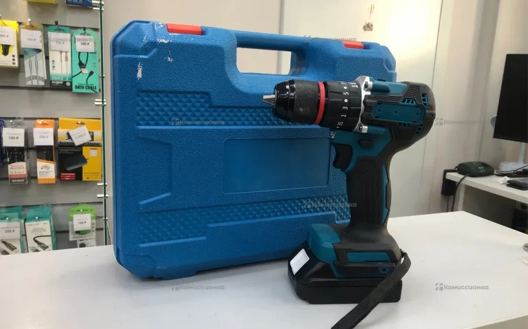 Шуруповерт Makita реп. металл патрон с набором