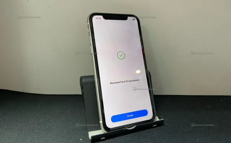 Apple iPhone 11 4/128 ГБ