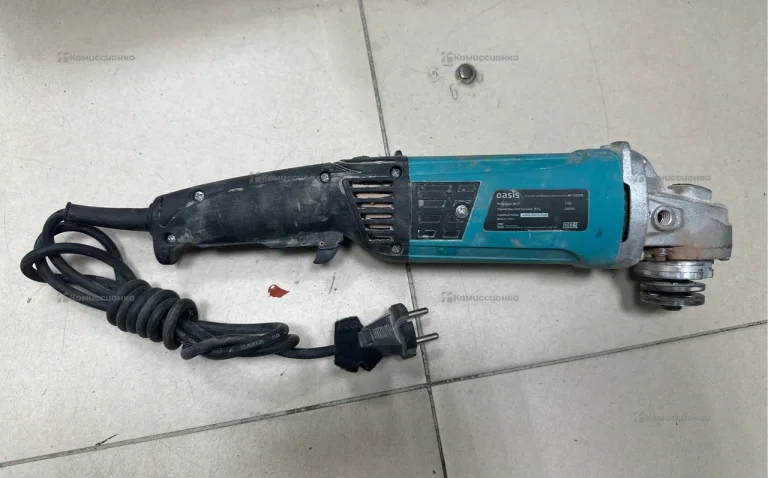 УШМ Oasis AG-110/125