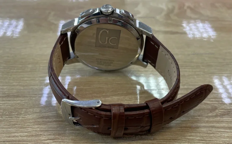 Часы GC X83009GI s/04
