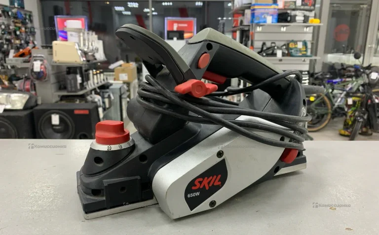 Электрорубанок Skil 1560