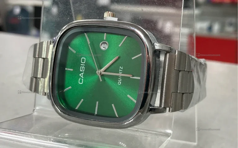 Часы  CASIO QUARTZ
