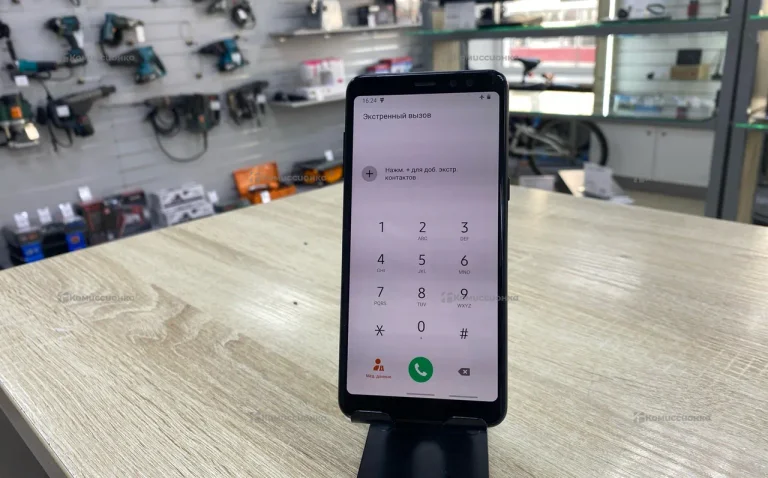 Samsung Galaxy A8 2/32 ГБ