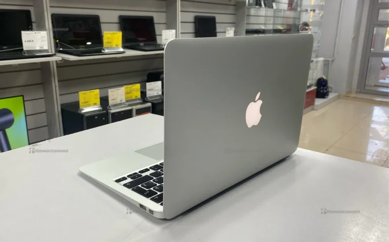 Ноутбук MakBook Air 2013