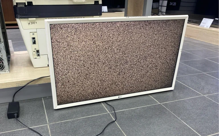 Телевизор LG, 32LJ519U