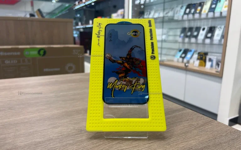 Защитное стекло Monkey King 9H для Iphone 15/16 (Z)