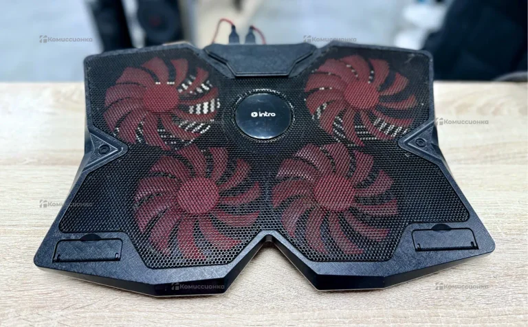 Охлаждающая подставка для ноутбука intro GXT290