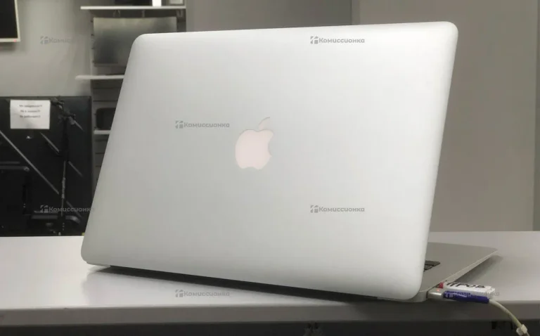 Ноутбук MacBook Air 13 (2017)