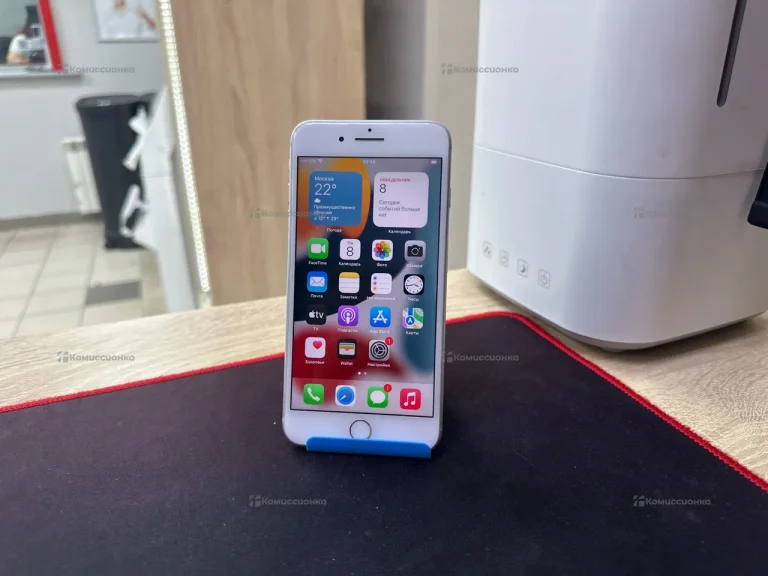 Apple Apple 8 plus 64
