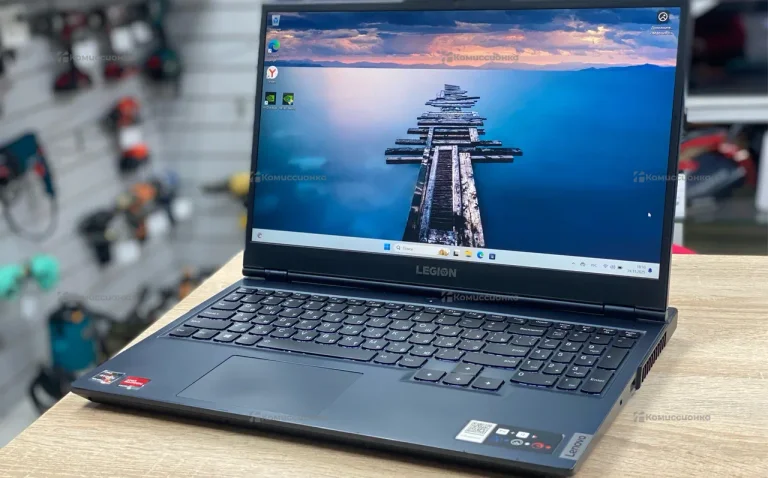 Ноутбук  Lenovo Legion 82JW