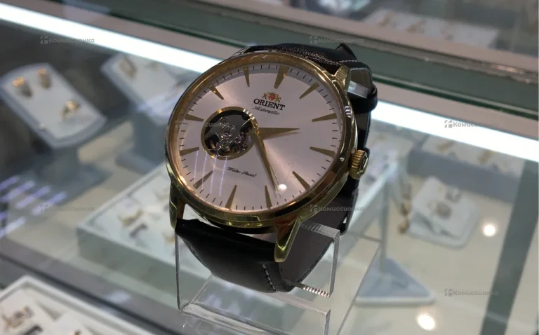 Часы  ORIENT DB08