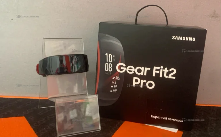 Часы Samsung Gear Fit2 Pro