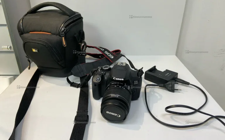Фотоаппарат  canon EOS 650d