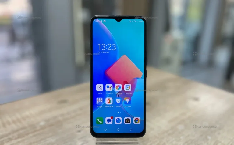 Tecno Spark 8C 4/64 ГБ