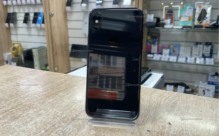 Apple iPhone X 3/64 ГБ