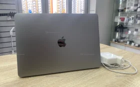 Ноутбук  MacBook Pro 13 2017