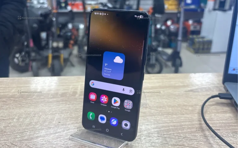 Samsung Galaxy S22 8/128 ГБ