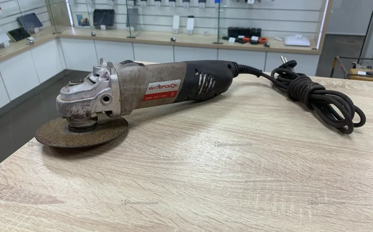 Интерскол УШМ-125/1100Э