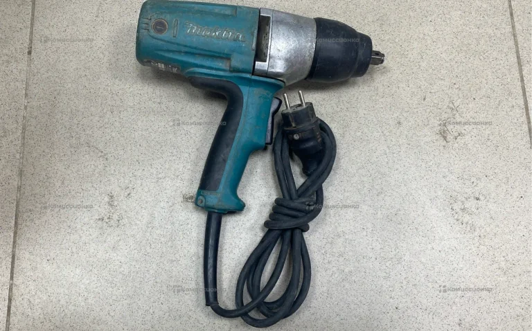 Гайковерт makita TW0350