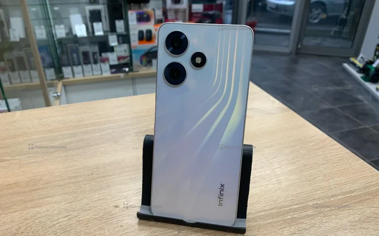 Infinix Hot 30 4/128 ГБ