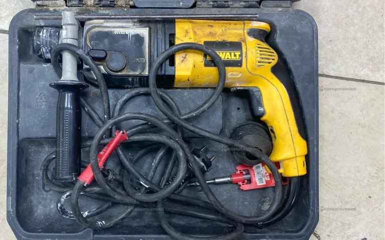 Перфоратор dewalt D25003