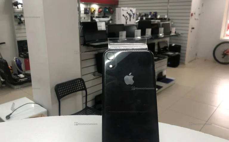 Apple IPhone XR 64 gb.