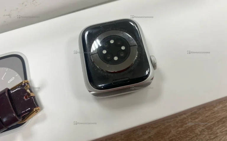 Часы Apple Watch Series 8 41mm