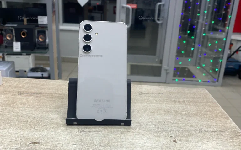 Samsung Galaxy S24 FE 8/256 ГБ