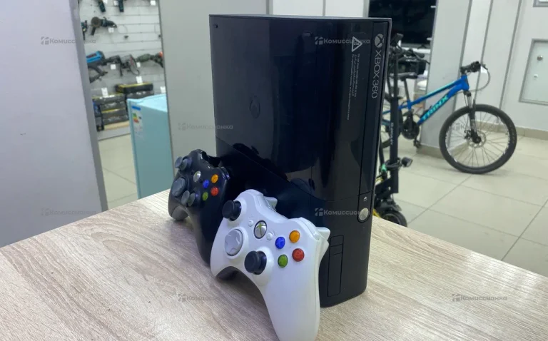 Приставка Xbox 360 E 250gb