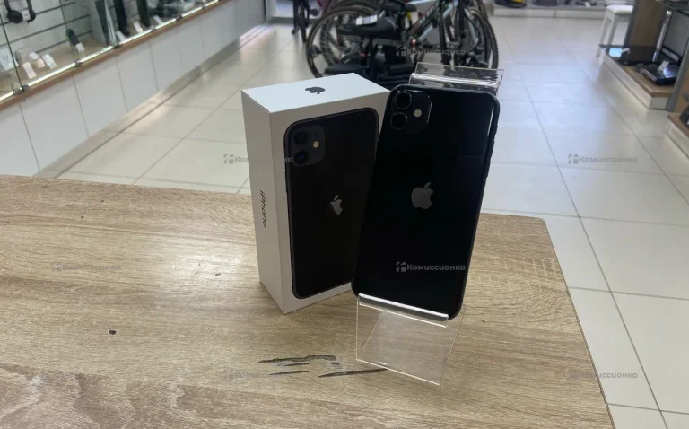 Apple iPhone 11 4/64 ГБ