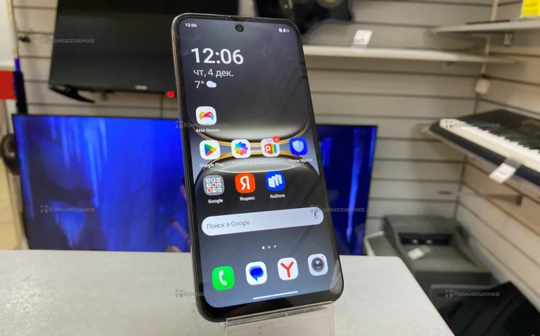 Tecno Spark 30c 4/128 ГБ