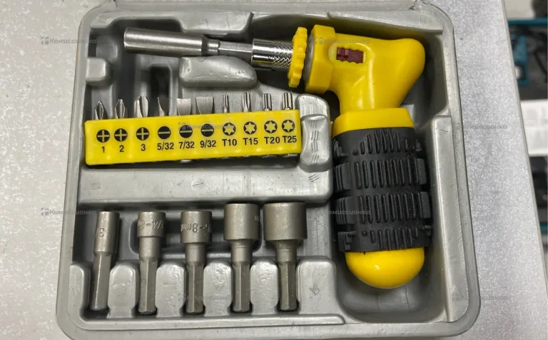 отвертка ручная