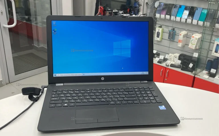 Ноутбук  HP 15-ra073ur