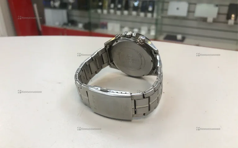 Часы Casio Edifice EFR-556