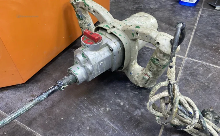 Миксер строительный ЗУБР МР-1050