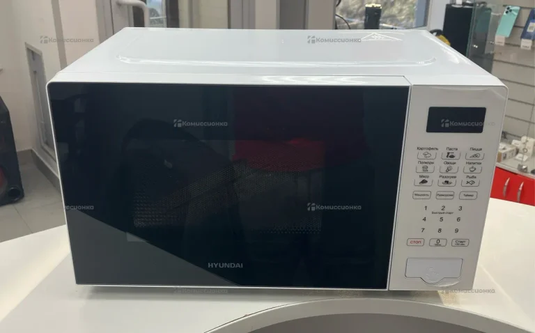 Микроволновая печь  Hyundai hym-d2077