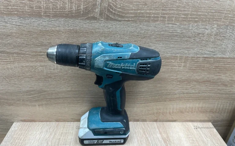 Дрель-шуруповерт makita DF457DWE