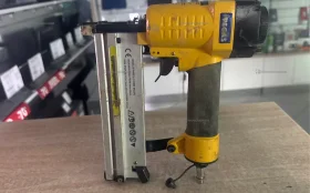 Купить Универсальный гвоздескобозабивной пистолет Pegas p б/у , в Москва и область Цена:1900рублей