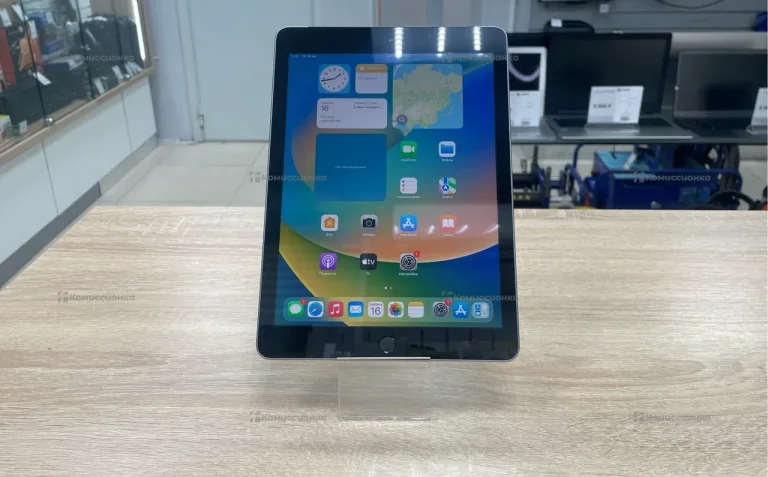 Планшет Apple iPad 5 2017 32GB