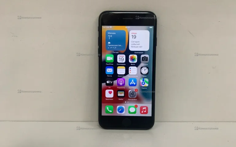 Apple iPhone 7 2/32 ГБ