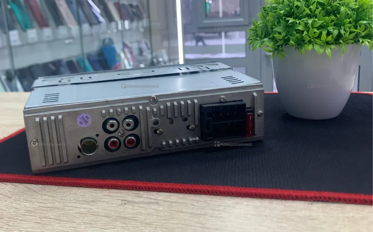 Автомагнитола  DEH-MP3506