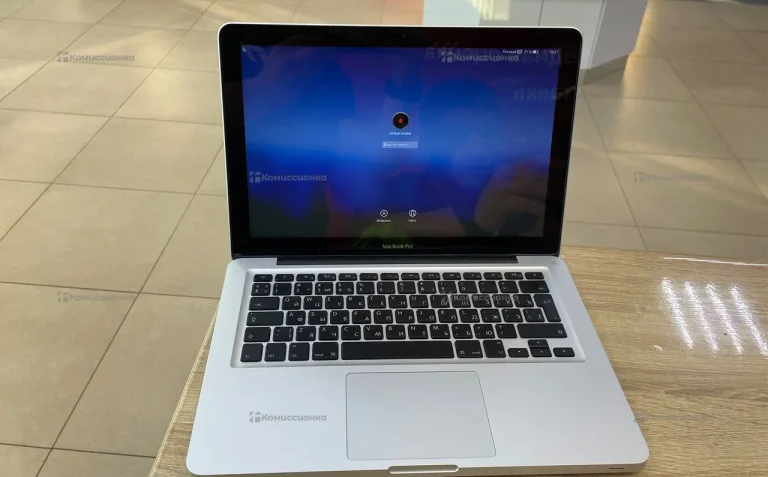 Ноутбук  Apple MacBook Pro